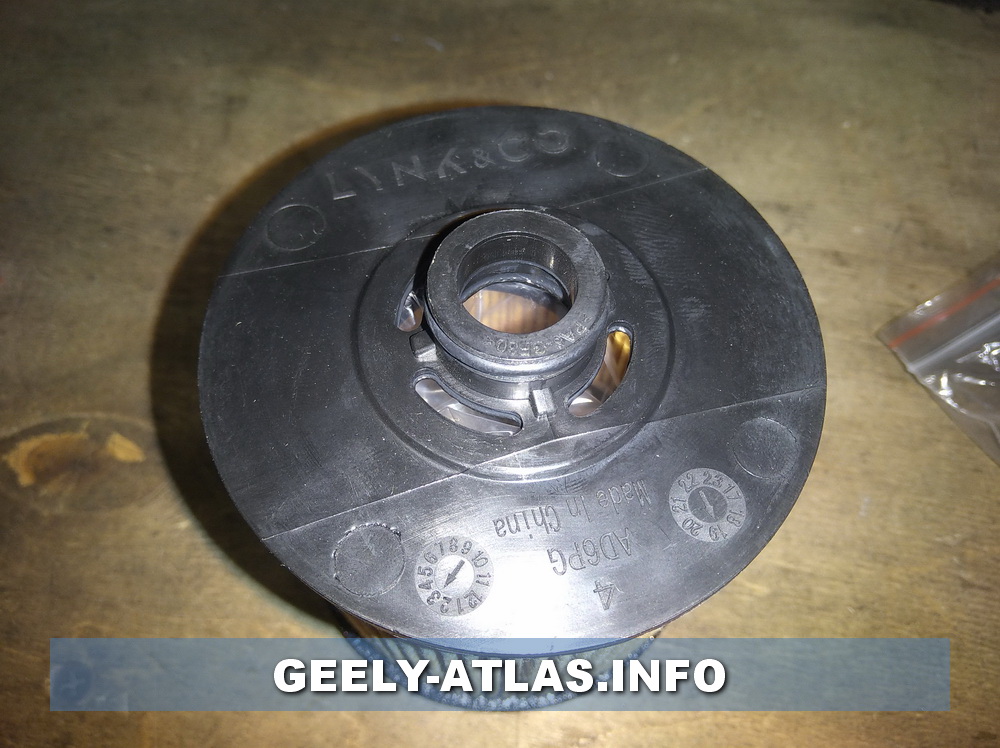 ФОТО Geely 1056022300 Фильтр масляный Geely Atlas Pro 2021- 
